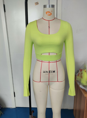 NB2323  Women's long-sleeve top with back mesh