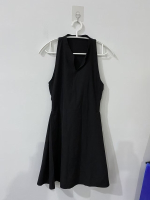 24B023 Women's V-neck (stand collar) dress